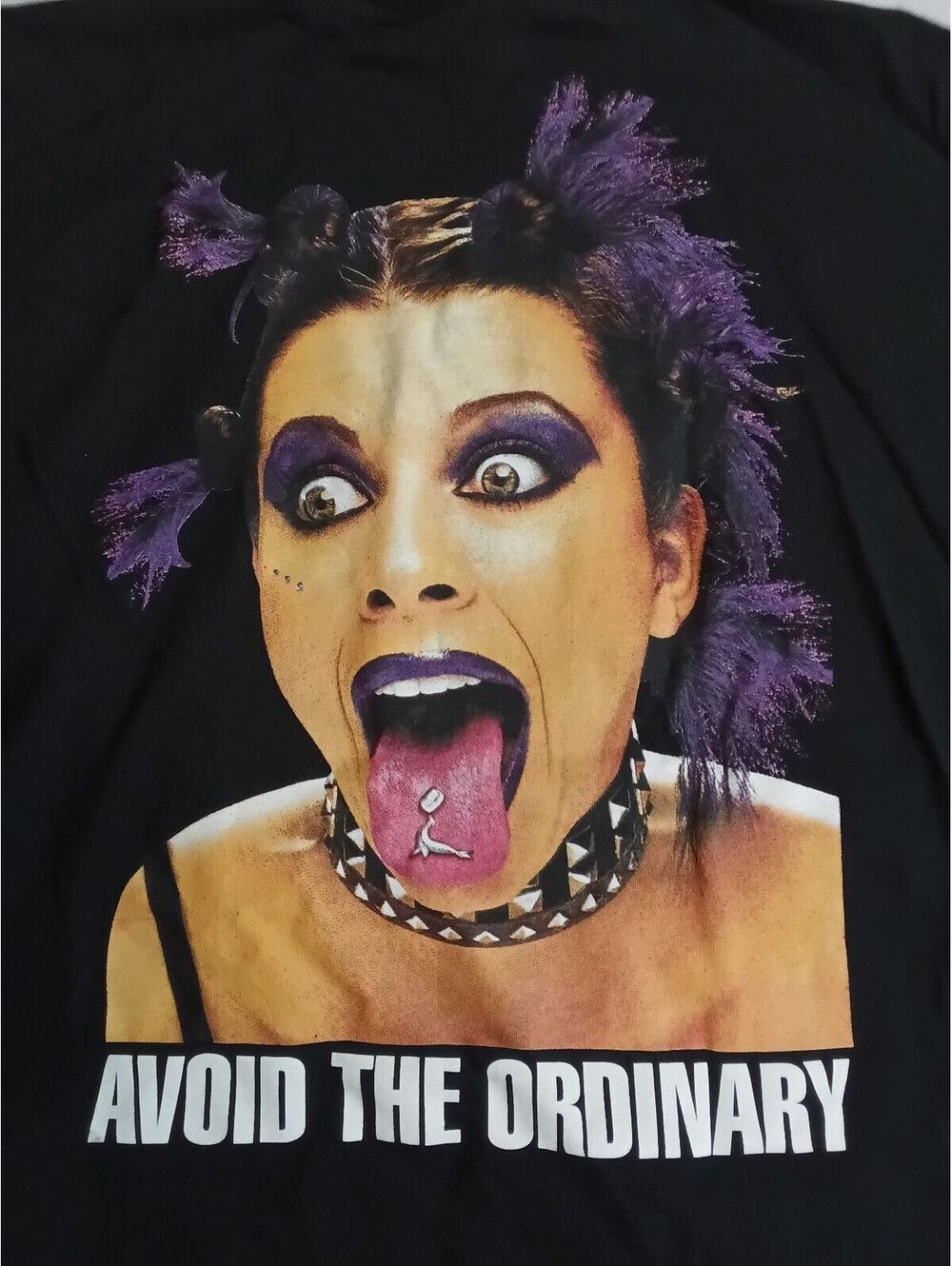 Black Seal Avoid The Ordinary T-Shirt Gosling's Rum Bermuda Small